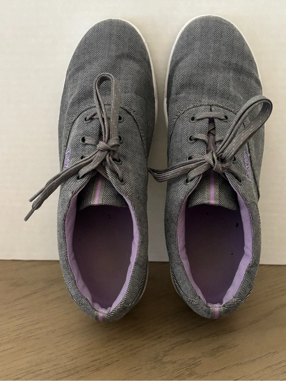 Dexter Gray Herringbone Canvas Lace-Ups with Lavender Lining